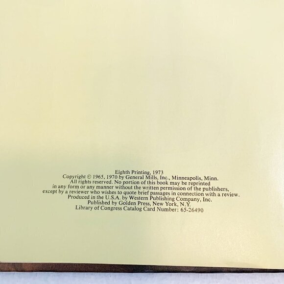 Vintage Betty Crocker's Dinner in a Dish Cookbook Eighth Printing 1973 - Picture 3 of 5